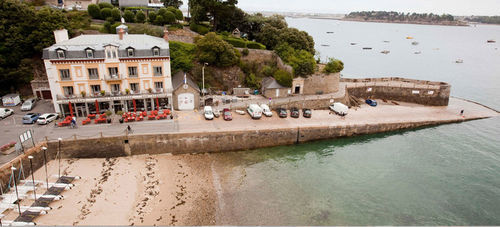 De La Vallée Hotel