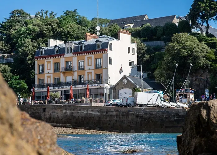Hotel De La Vallee