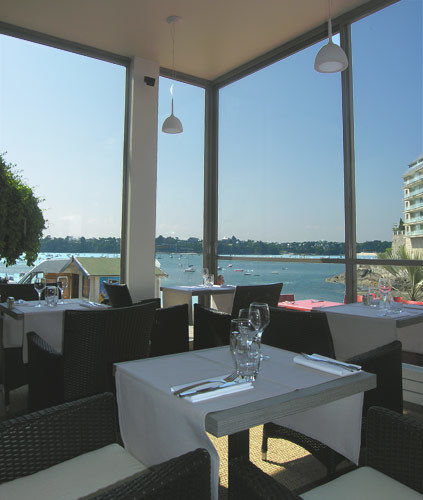 Hotel De La Vallee 3*