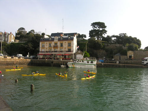 De La Vallee
